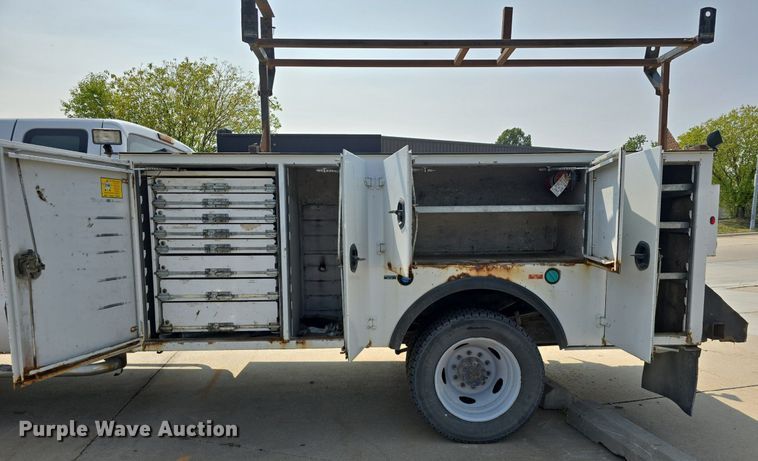 image for item DS4839 2012 Ford F550 Super Duty XL SuperCab utility / service truck