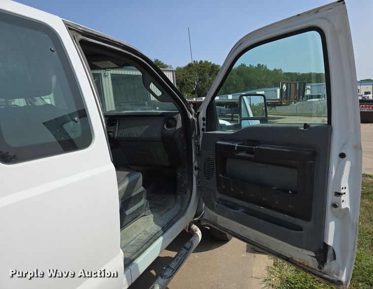image for item DS4839 2012 Ford F550 Super Duty XL SuperCab utility / service truck