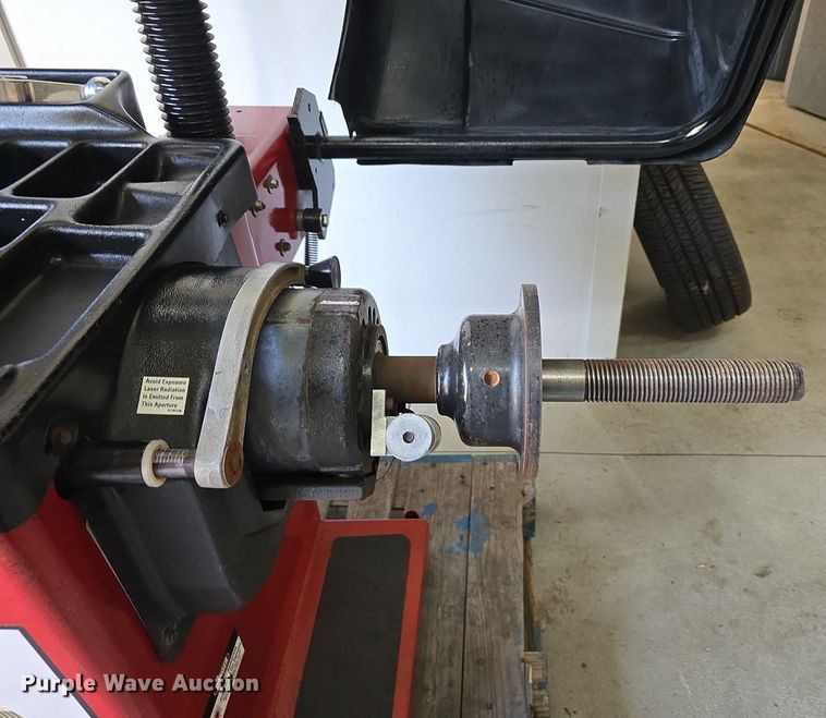 image for item DS4842 Coats 1250 Direct Drive tire balancer