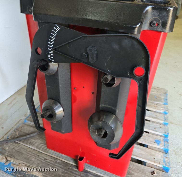 image for item DS4842 Coats 1250 Direct Drive tire balancer