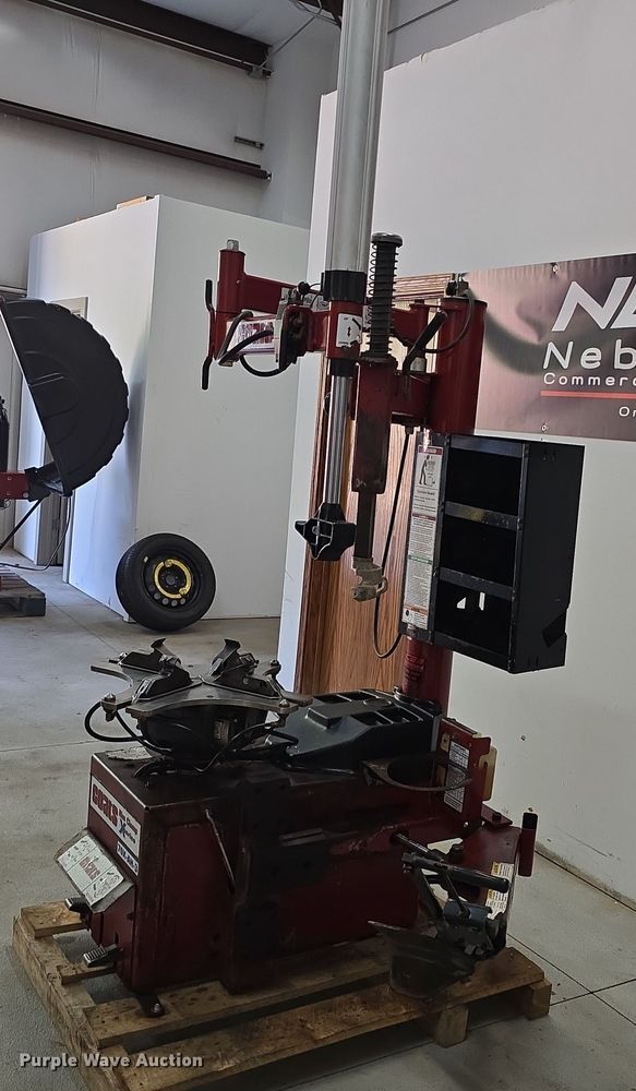 image for item DS4843 Coats 70X-AH-3 tire machine