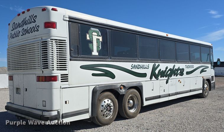 image for item DS4872 1998 Motor Coach Industries 102-D3 coach bus