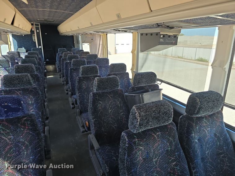image for item DS4872 1998 Motor Coach Industries 102-D3 coach bus