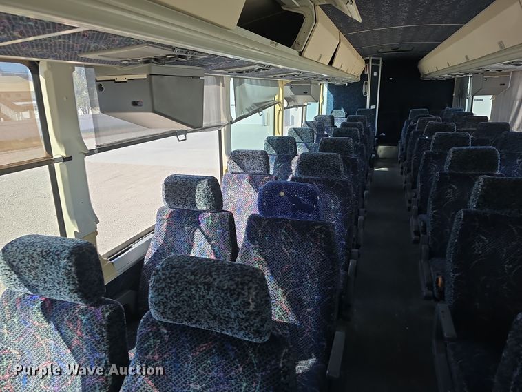 image for item DS4872 1998 Motor Coach Industries 102-D3 coach bus