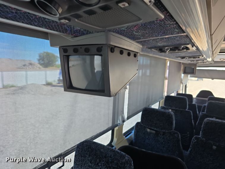 image for item DS4872 1998 Motor Coach Industries 102-D3 coach bus