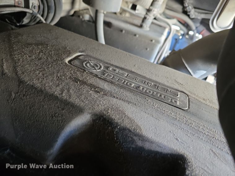 image for item DS4872 1998 Motor Coach Industries 102-D3 coach bus