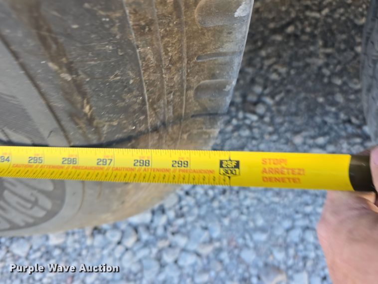 image for item DS4872 1998 Motor Coach Industries 102-D3 coach bus