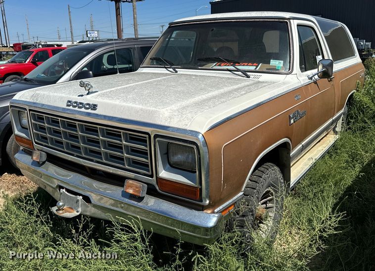 image for item DV2766 1985 Dodge  Ram Charger SUV