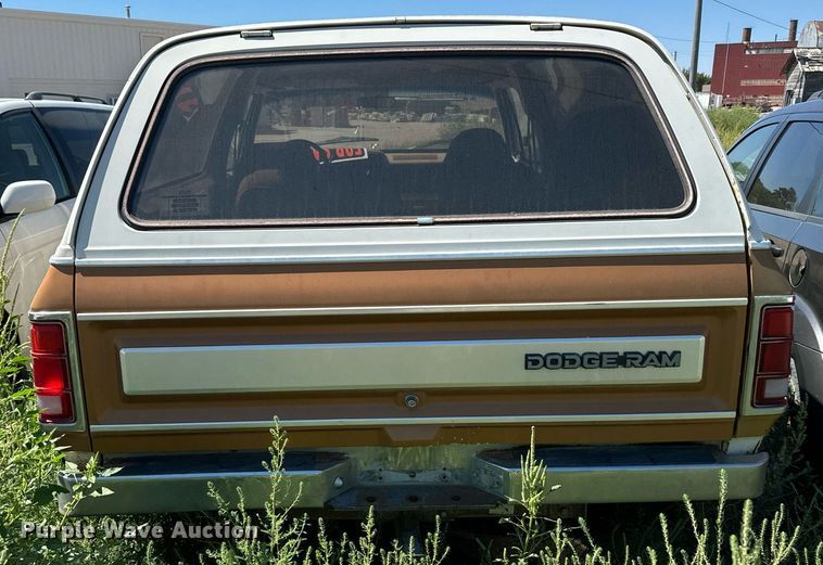 image for item DV2766 1985 Dodge  Ram Charger SUV