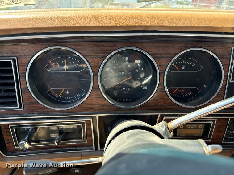 image for item DV2766 1985 Dodge  Ram Charger SUV