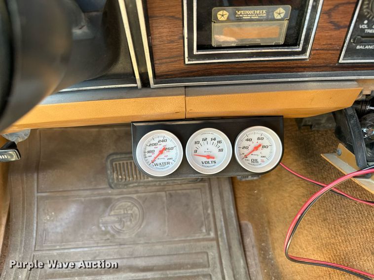 image for item DV2766 1985 Dodge  Ram Charger SUV