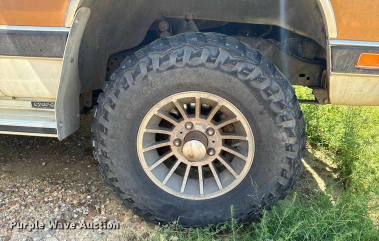 image for item DV2766 1985 Dodge  Ram Charger SUV