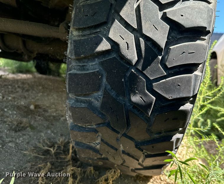 image for item DV2766 1985 Dodge  Ram Charger SUV