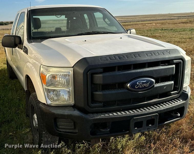 image for item DV2816 2016 Ford F250 Super Duty SuperCab pickup truck