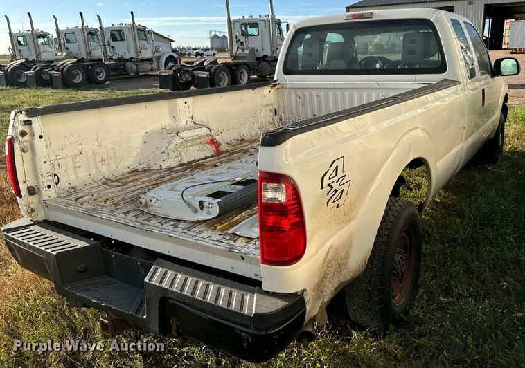 image for item DV2816 2016 Ford F250 Super Duty SuperCab pickup truck