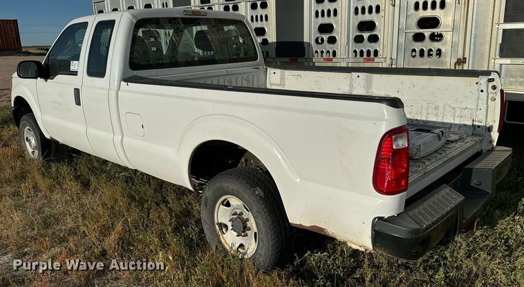 image for item DV2816 2016 Ford F250 Super Duty SuperCab pickup truck