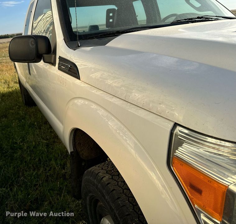 image for item DV2816 2016 Ford F250 Super Duty SuperCab pickup truck