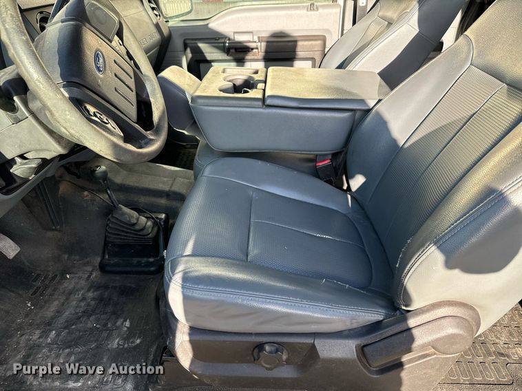 image for item DV2816 2016 Ford F250 Super Duty SuperCab pickup truck