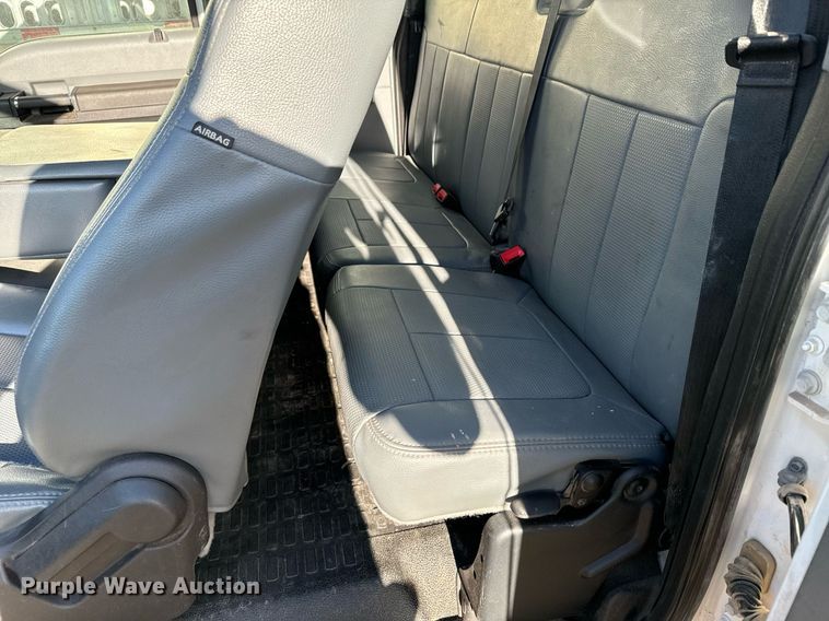 image for item DV2816 2016 Ford F250 Super Duty SuperCab pickup truck