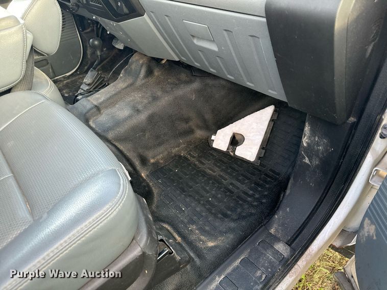 image for item DV2816 2016 Ford F250 Super Duty SuperCab pickup truck