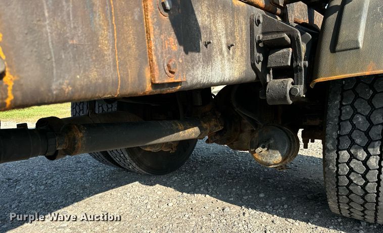 image for item DV5884 2013 International  Durastar 4300 spreader truck