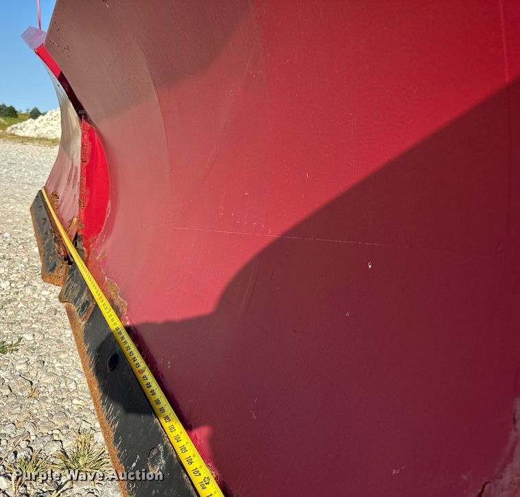 image for item DV5884 2013 International  Durastar 4300 spreader truck