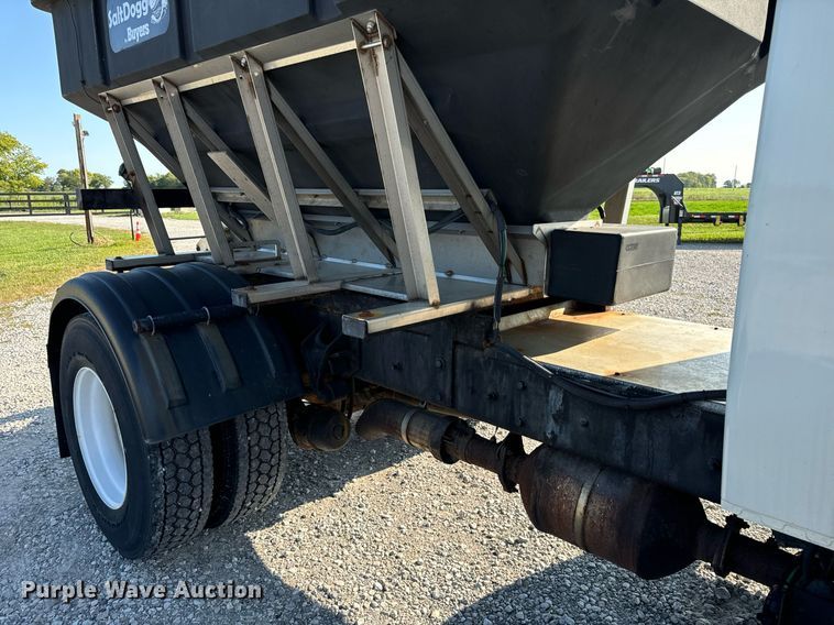 image for item DV5884 2013 International  Durastar 4300 spreader truck