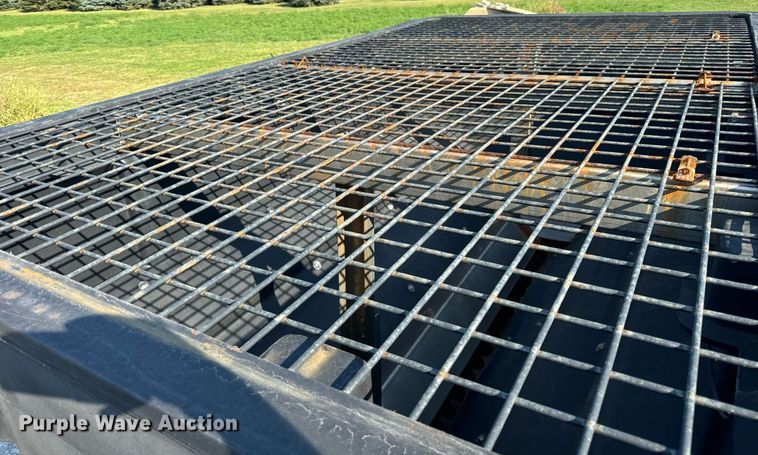 image for item DV5884 2013 International  Durastar 4300 spreader truck