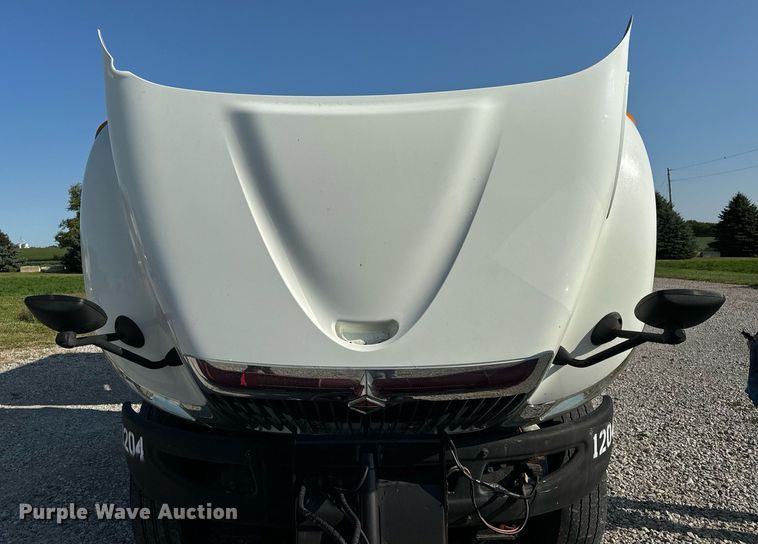 image for item DV5884 2013 International  Durastar 4300 spreader truck