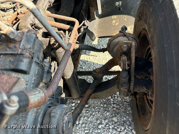 image for item DV5884 2013 International  Durastar 4300 spreader truck