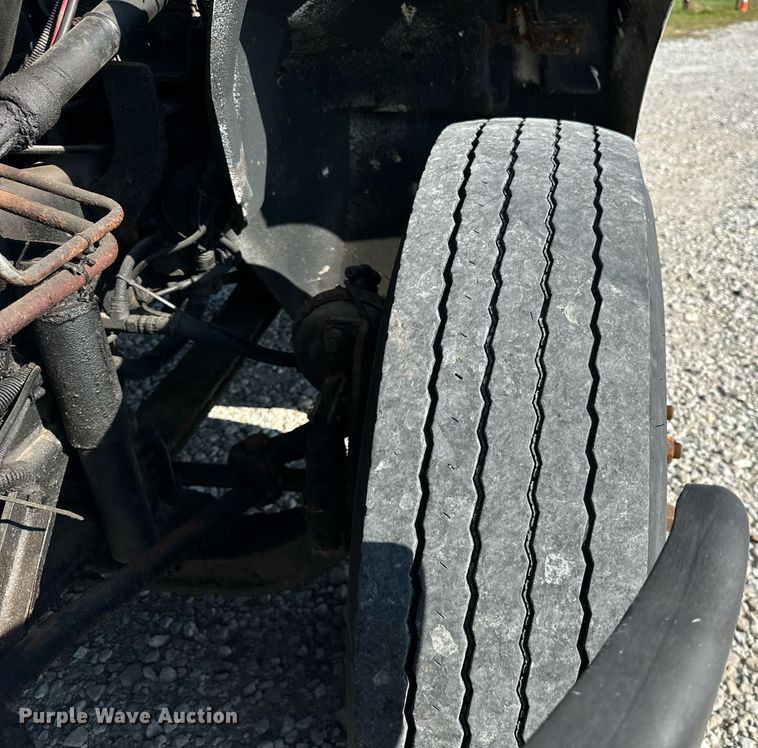 image for item DV5884 2013 International  Durastar 4300 spreader truck