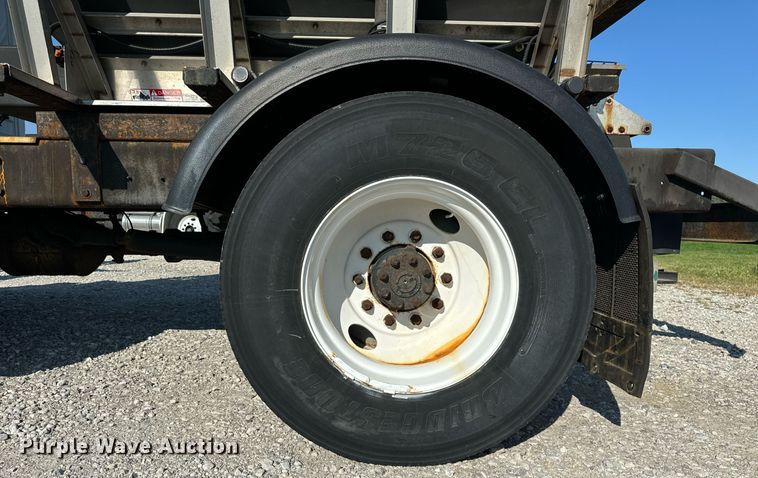 image for item DV5884 2013 International  Durastar 4300 spreader truck