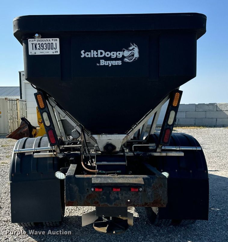 image for item DV5885 2008 International  4300 spreader truck