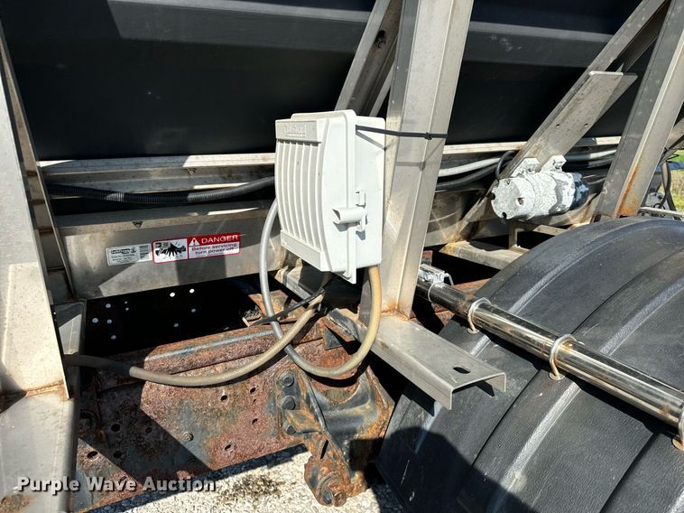 image for item DV5885 2008 International  4300 spreader truck