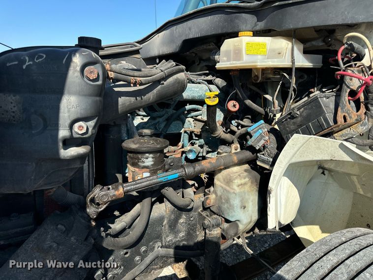 image for item DV5885 2008 International  4300 spreader truck