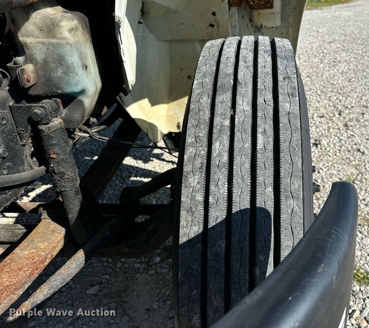 image for item DV5885 2008 International  4300 spreader truck