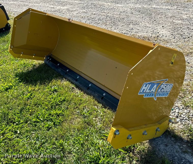 image for item DV5889 HLA 2500 skid steer snow pusher 