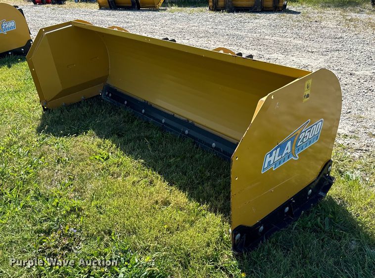 image for item DV5890 HLA 2500 skid steer snow pusher 
