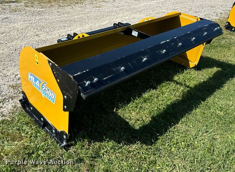 image for item DV5891 HLA 2500 skid steer snow pusher