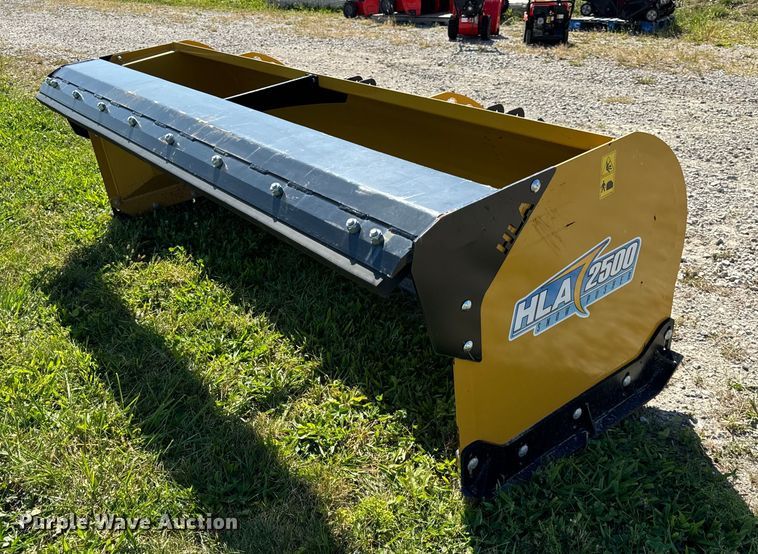 image for item DV5892 HLA 2500 skid steer snow pusher