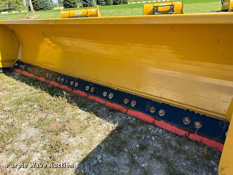 image for item DV5896 HLA 4500 snow pusher 