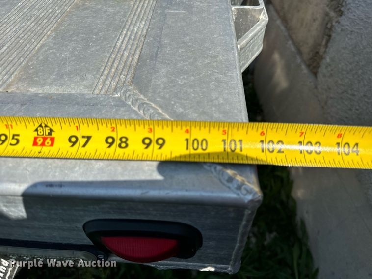 image for item DV5900 2006 Ford  F350 Super Duty XL SuperCab flatbed pickup truck