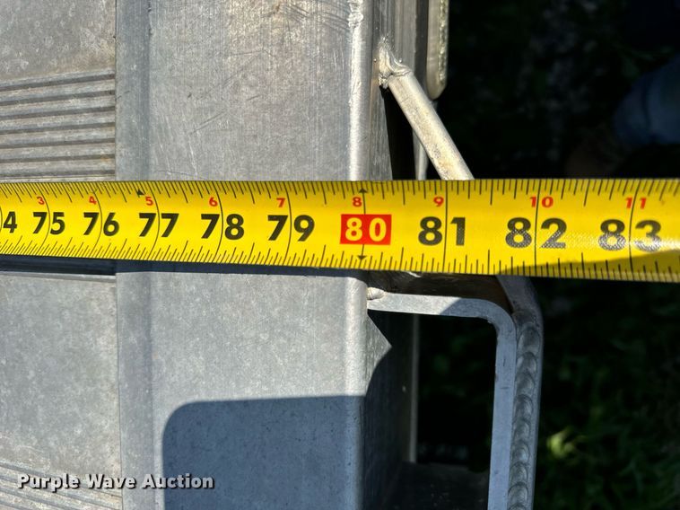 image for item DV5900 2006 Ford  F350 Super Duty XL SuperCab flatbed pickup truck