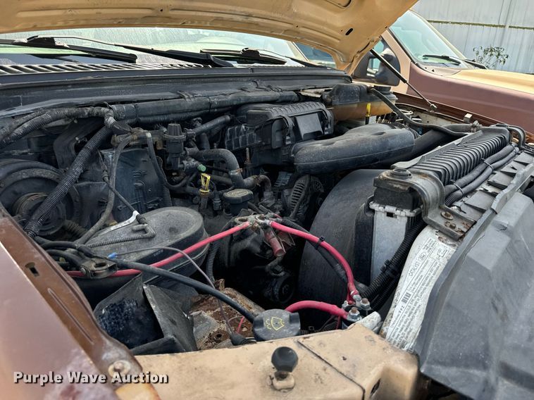 image for item DV5900 2006 Ford  F350 Super Duty XL SuperCab flatbed pickup truck