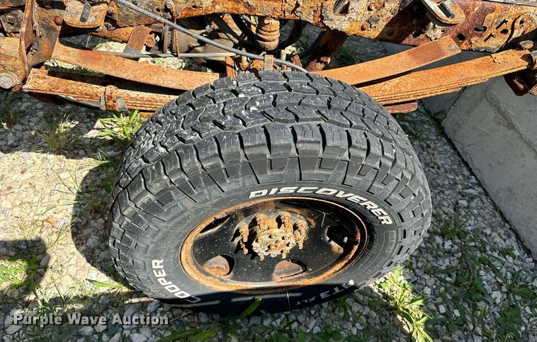 image for item DV5900 2006 Ford  F350 Super Duty XL SuperCab flatbed pickup truck