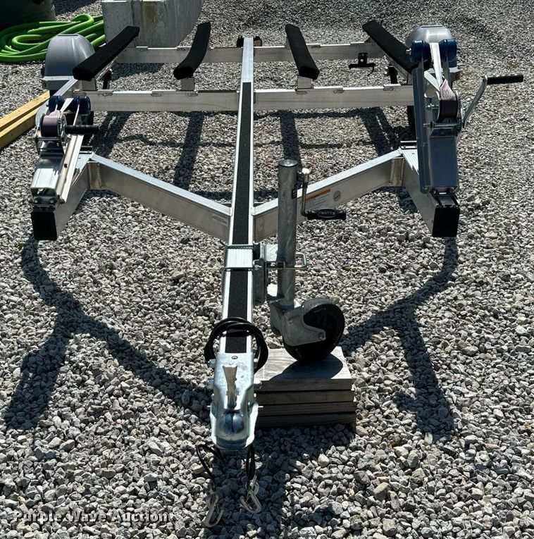 image for item DV5903 2021 Karavan jet ski trailer 