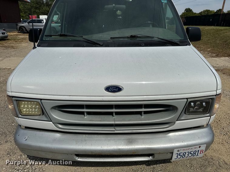 image for item DV5916 2001 Ford  E150 delivery van