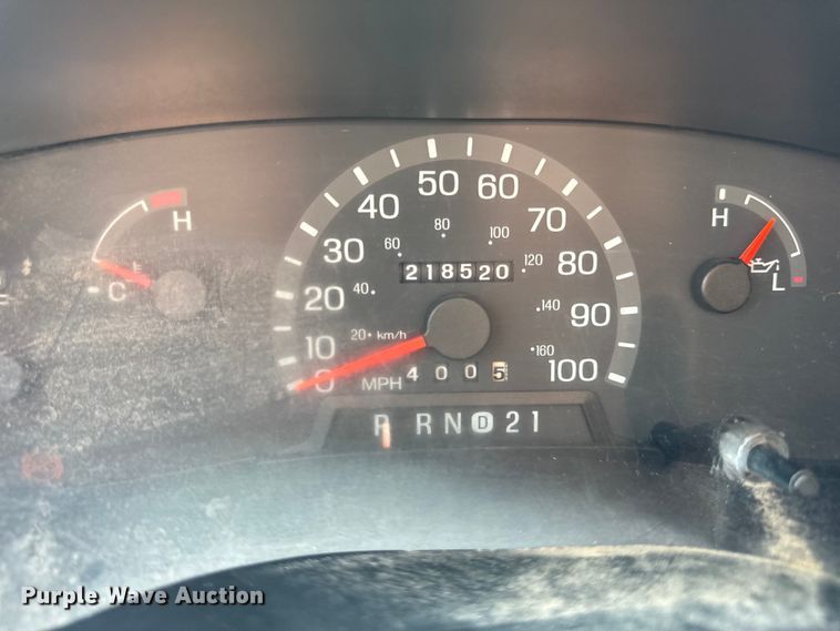 image for item DV5916 2001 Ford  E150 delivery van