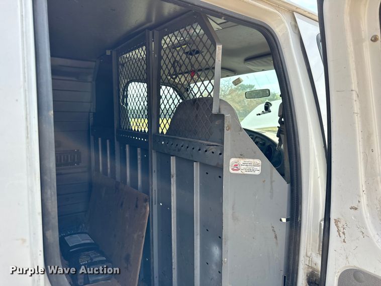 image for item DV5916 2001 Ford  E150 delivery van