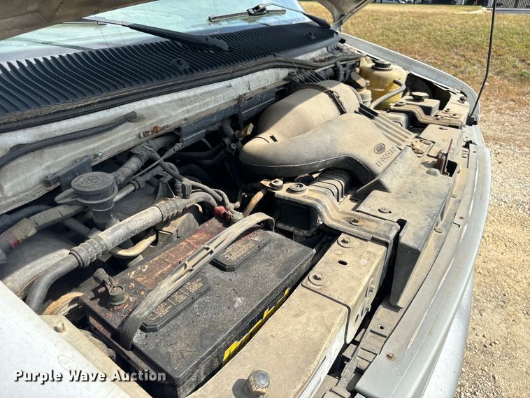 image for item DV5916 2001 Ford  E150 delivery van